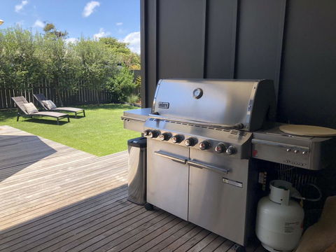 Spray Point Beach House: Entertaining Deck - New South Wales Tourism  3