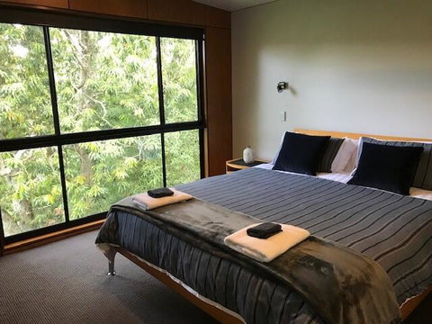 Springbrook25 Whole House - New South Wales Tourism  3