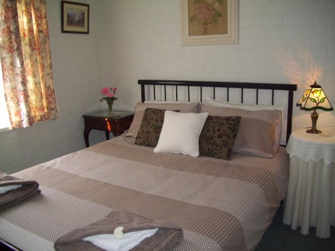 Springhurst Butter Factory - New South Wales Tourism  2