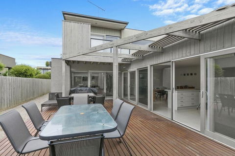 St Georges Sands Oasis 10 - New South Wales Tourism  1