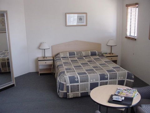 St Marys Park View Motel - New South Wales Tourism  1