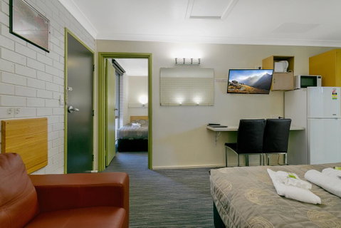 Stagecoach Inn Motel - New South Wales Tourism  3