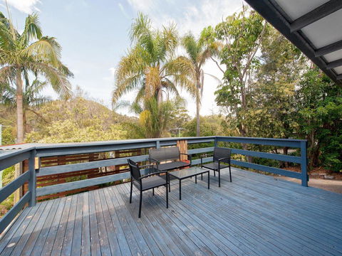 Stay Salty @ Nelson Bay - New South Wales Tourism  0