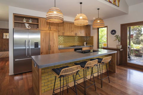 Stella - New South Wales Tourism  3