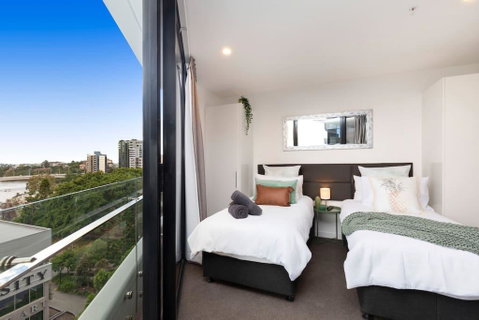 STH - River Views, Fast Internet, Long Stays - New South Wales Tourism  2
