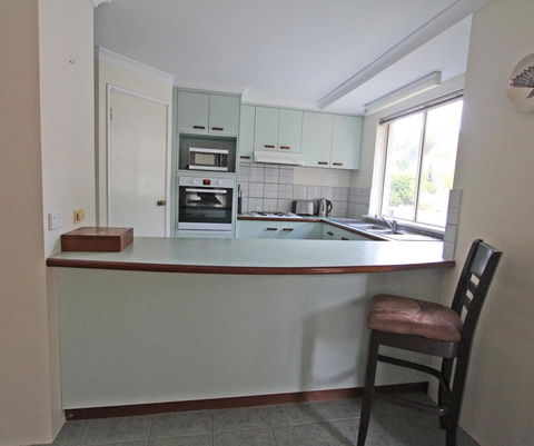 Stones-Throw - New South Wales Tourism  1