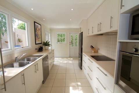 Strahan House - New South Wales Tourism  2