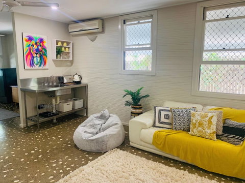 Stranded In Oz Stay In Relaxing Environment, FREE WIFI, NETFLIX, POOL, AIR CON - New South Wales Tourism  2