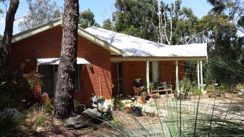 Stringybark Hills Retreat - New South Wales Tourism  1