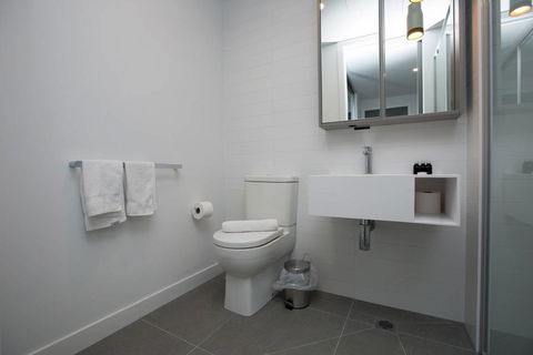 Stunning 2 Bdrms APT@Parkville Free Carpark+wifi - New South Wales Tourism  2