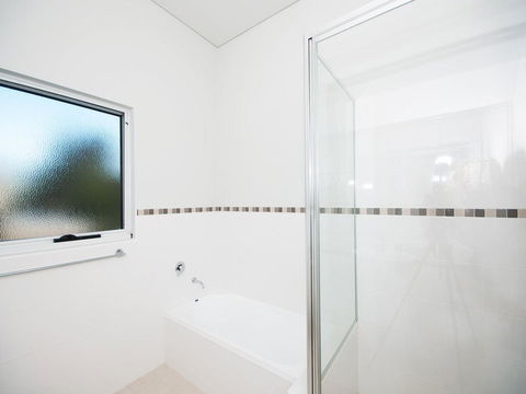 Stunning Holiday Townhouse - New South Wales Tourism  1