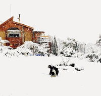 STUNNING HOME WITH AMAZING VIEWS - just 20 mins to the city and only 10 to MONA - New South Wales Tourism 