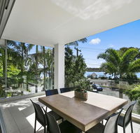 Stunning Riverfront Apartment in Noosaville - Unit 2 Wai Cocos 215 Gympie Terrace - New South Wales Tourism 