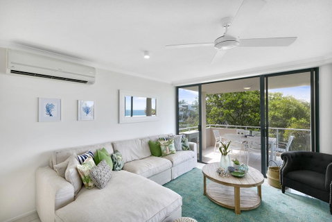 Sunny And Spacious Sunshine Beach - New South Wales Tourism  1