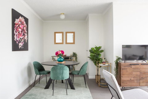 Sunny Apartment In Quiet And Green Neighbourhood - New South Wales Tourism  2