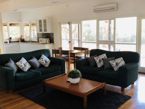 Sunny Corner Lake Eildon - New South Wales Tourism  2