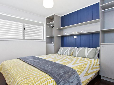 Sunset Beach - Situated Between Two Beaches And A Lake - New South Wales Tourism  1