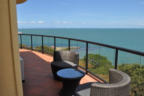 Sunset Sails Redcliffe - New South Wales Tourism  1