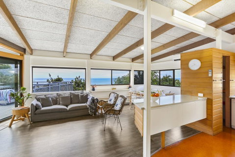 Sunshine Beach Shack - New South Wales Tourism  3