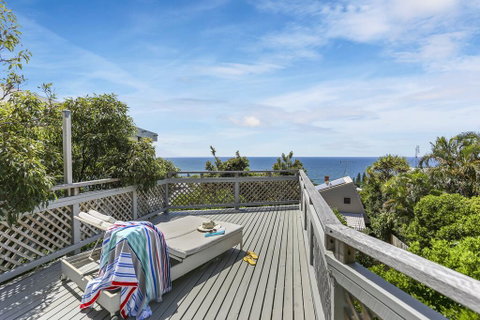 Sunshine Beach Shack - New South Wales Tourism  0
