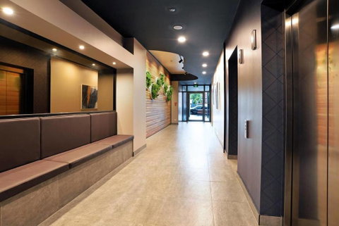 Superb 2BR APT FREE Car Park Great Location - New South Wales Tourism  3