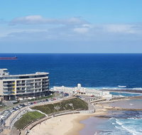 Supercar fan's dream - track side apartment 1 - New South Wales Tourism 