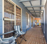 Surf and Sunsets Beach Holiday Home Mandurah