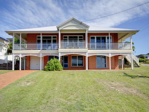 Surf Break - Fingal Bay - New South Wales Tourism  0