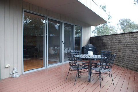 SURF Side SECRET INVERLOCH - New South Wales Tourism  1