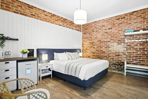 Surfaris Retreat - New South Wales Tourism  3