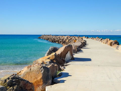 Surfs Up - New South Wales Tourism  2