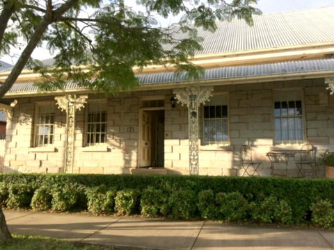 Surgeon's Cottage - New South Wales Tourism  0