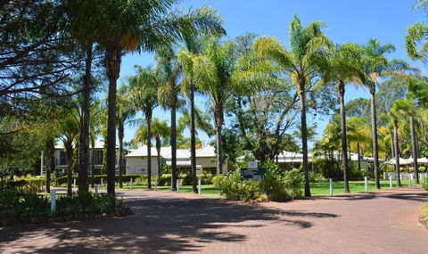 Swan Valley Oasis Resort - New South Wales Tourism  0