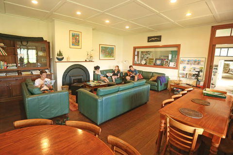 Sydney, Pittwater YHA - New South Wales Tourism  3
