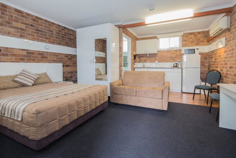 Tally Ho Motor Inn - New South Wales Tourism  0