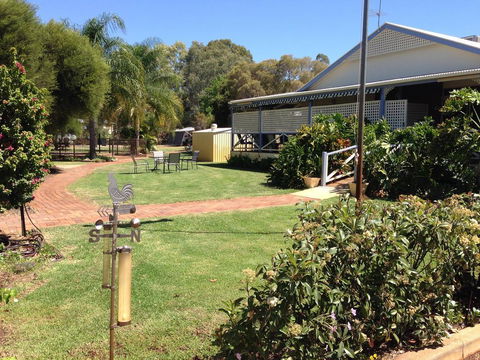 Tambo Mill Motel & Caravan Park - New South Wales Tourism  1