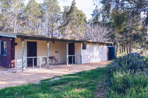 Tamu Barossa - New South Wales Tourism  0