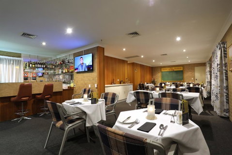Tamworth Motor Inn & Cabins - New South Wales Tourism  3