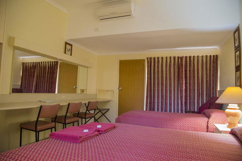 Tarra Motel - New South Wales Tourism  3