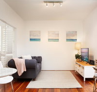 Tasteful Apartment With Balcony In Cammeray - New South Wales Tourism 