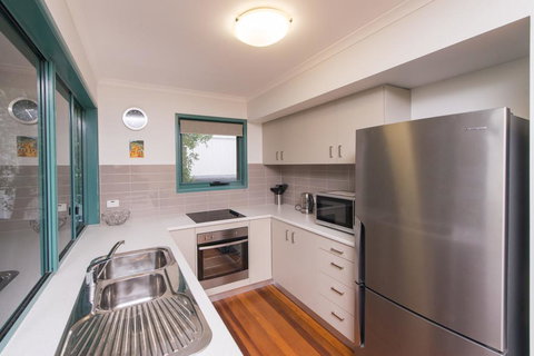 Tchoomooroo - New South Wales Tourism  1