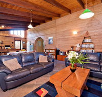 Tea Tree - New South Wales Tourism 