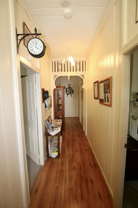 Tenterfield Historic C1895 Cottage - New South Wales Tourism  3