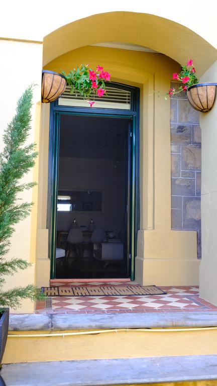 The 'Cloisters' Apartment At Albert Hall - New South Wales Tourism  3