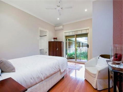 The Acreage Luxury B&B And Guesthouse - New South Wales Tourism  0