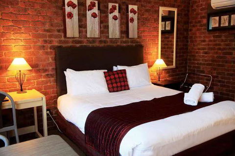 The Admiral Motor Inn - New South Wales Tourism  1