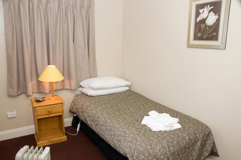 The Alpine Hotel - New South Wales Tourism  3