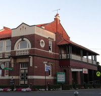 The Bank BB West Wyalong - New South Wales Tourism 