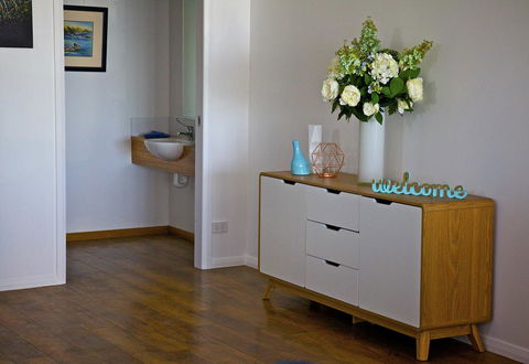 Penguin Beachfront Apartments - New South Wales Tourism  11