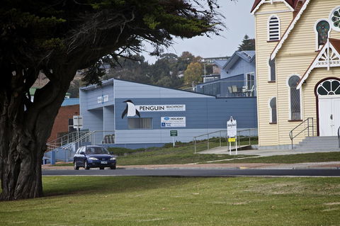Penguin Beachfront Apartments - New South Wales Tourism  19